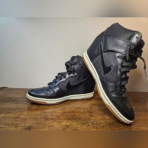 Nike Dunk Sky Hi Essential Black Gum W size 9